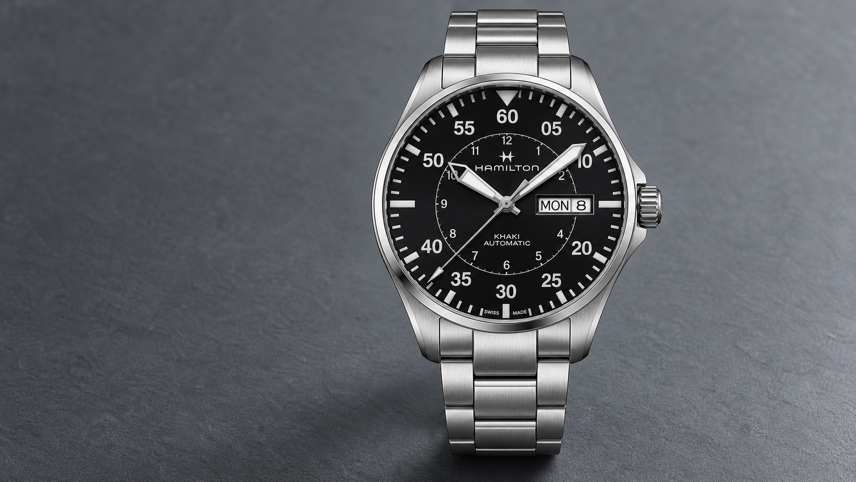 Illustration of the Hamilton Khaki Aviation Pilot Day Date 42mm, reference H64615135.