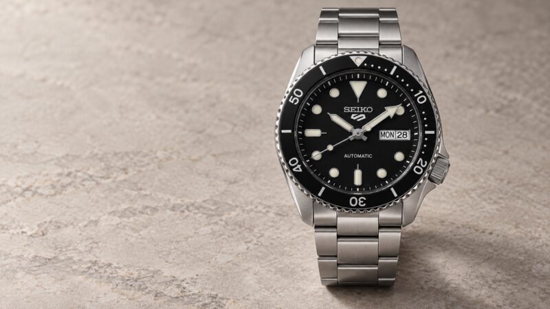 Illustration of the Seiko 5 Sports SRPK29, reference SRPK29K1.